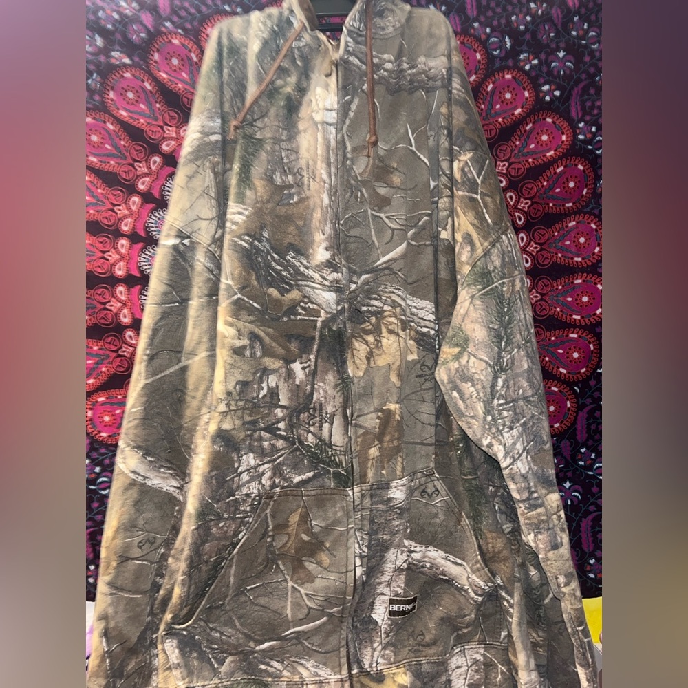 Camo zip up